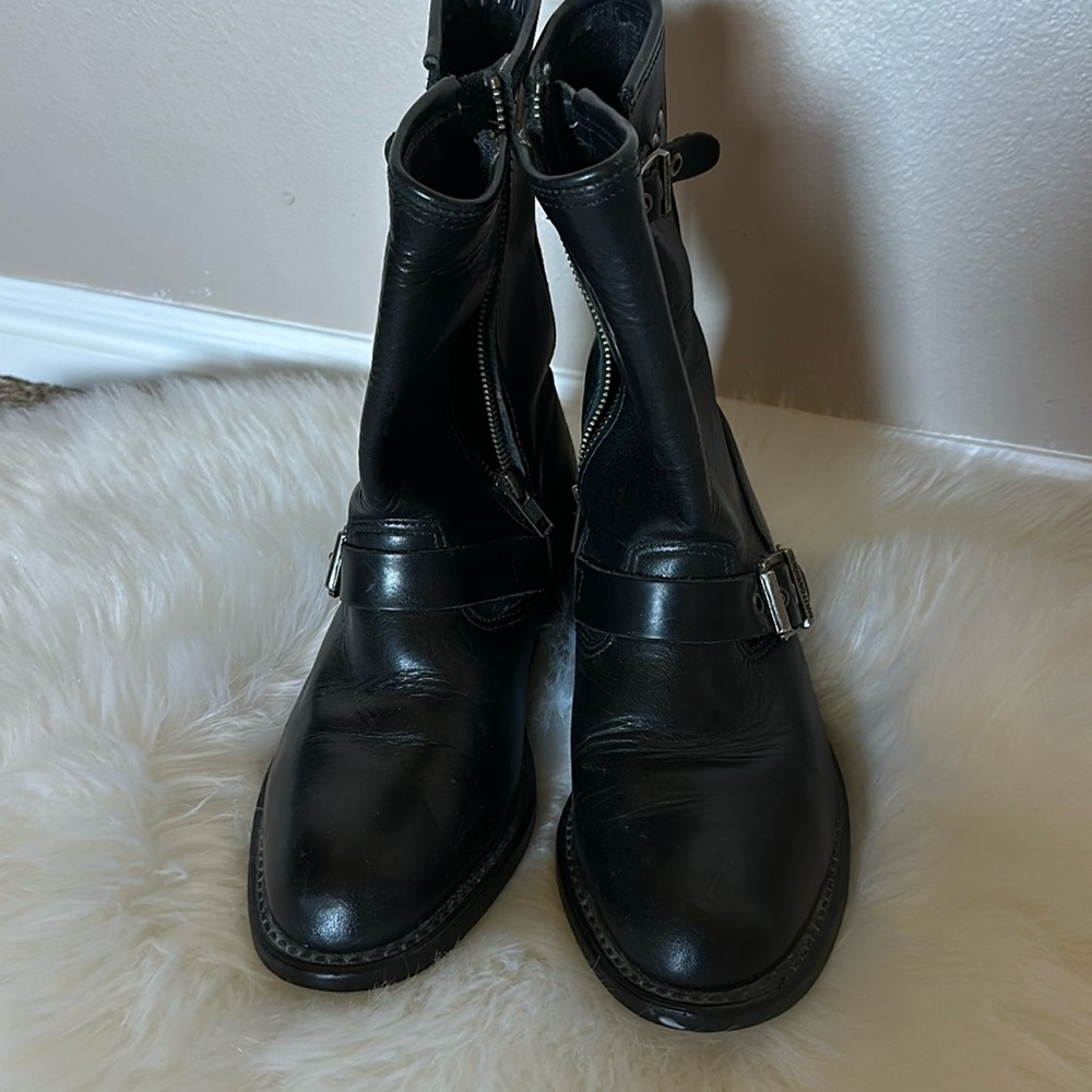 HARLEY DAVIDSON
Leather biker boots